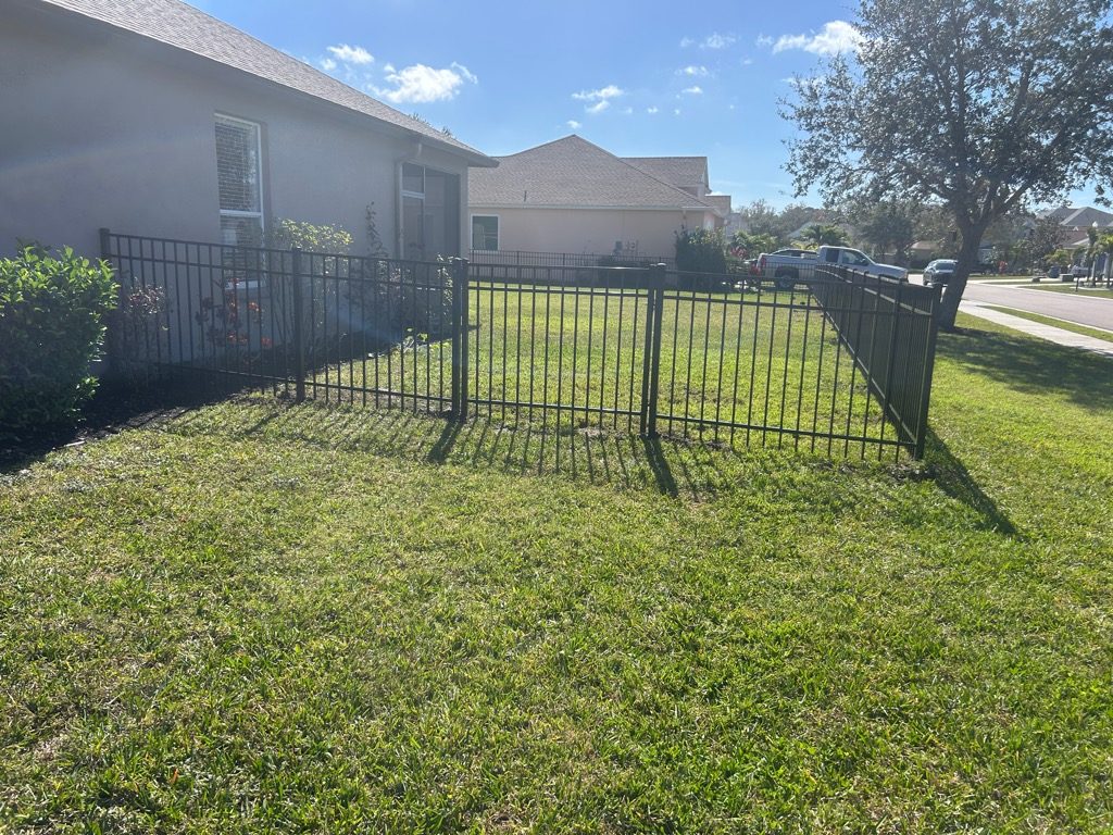 4' H Black Aluminum 3-Rail - Photo 1