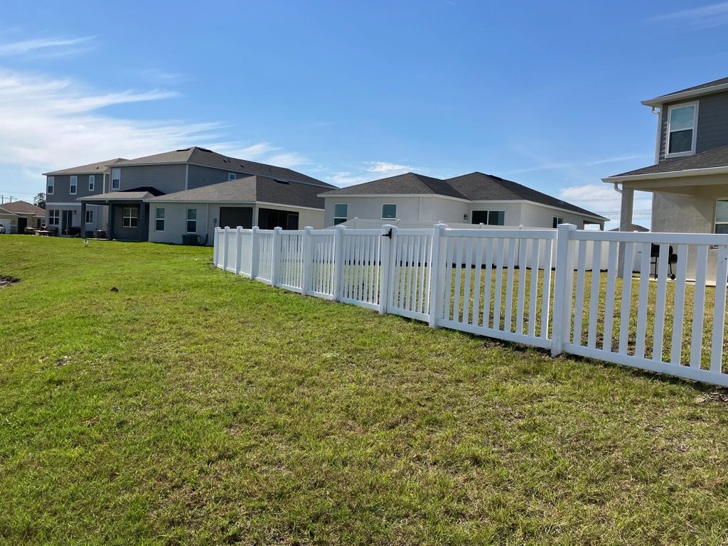 6' H White PVC Privacy & 4' H White PVC Picket - Photo 1