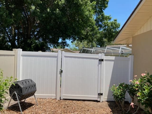 6' H White PVC Privacy - Photo 1