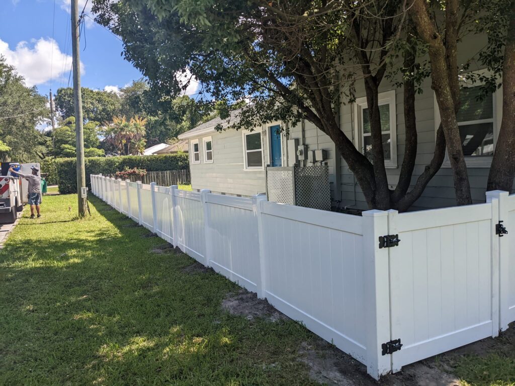 4' H White PVC Privacy - Photo 1