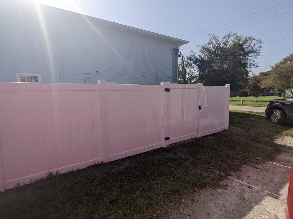 6' H White PVC Privacy - Photo 1