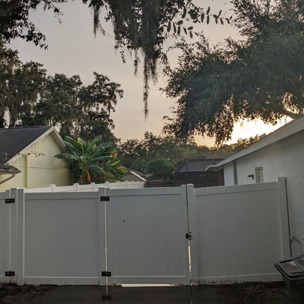 6' H White PVC Privacy - Photo 1