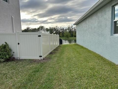 6' H Tan PVC Privacy & 4' H Black Aluminum 3-Rail - Photo 1