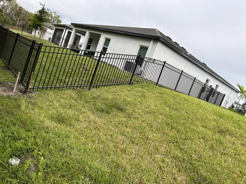 4' H Bronze Aluminum 3-Rail - Photo 1