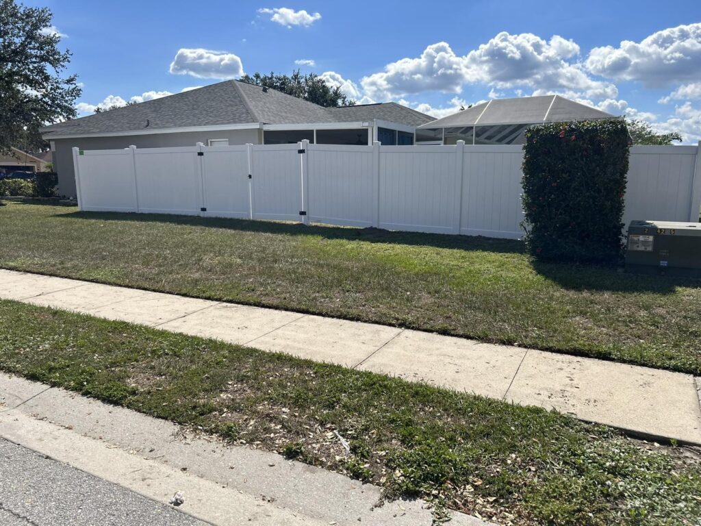 6' H White PVC Privacy - Photo 1