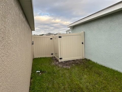 6' H Tan PVC Privacy - Photo 1