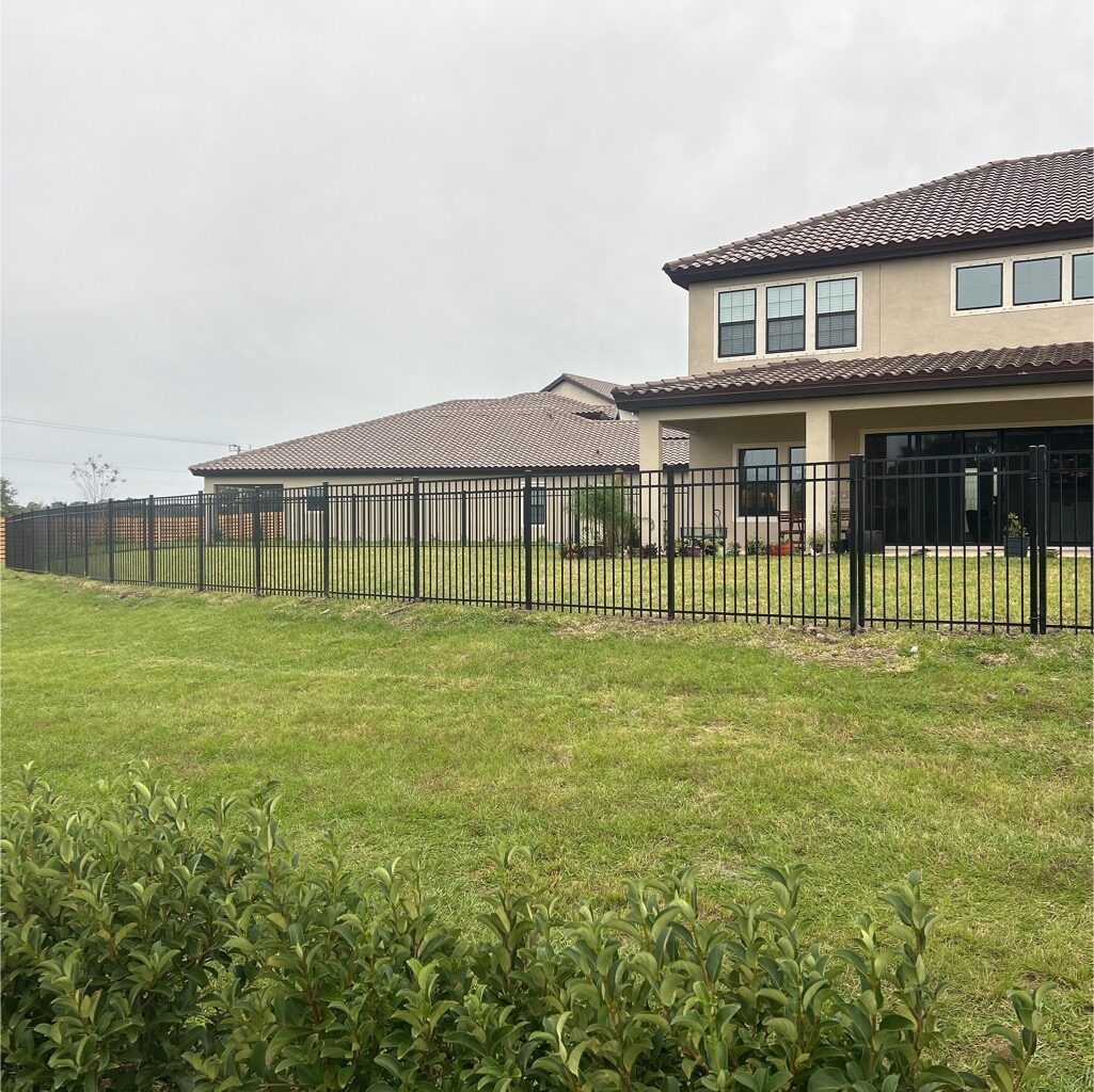 5' H Black Aluminum 3-Rail - Photo 1